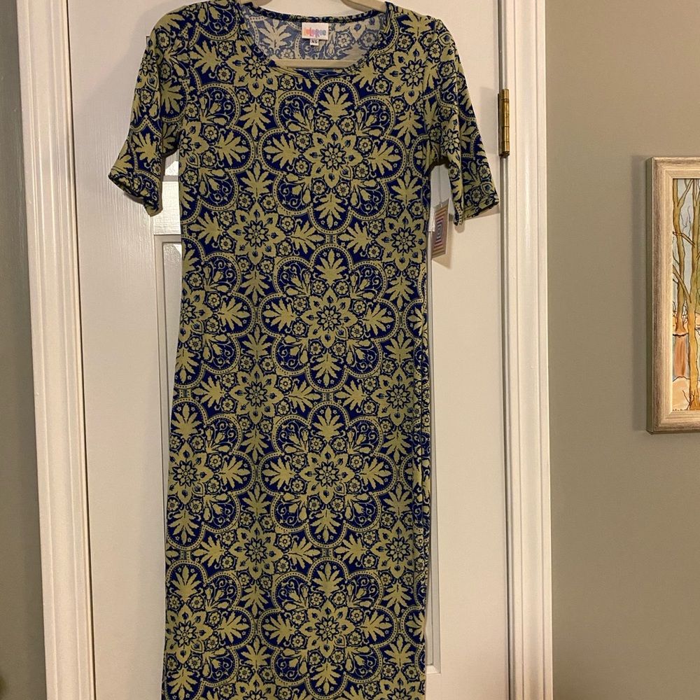 LuLaRoe Julia dress.